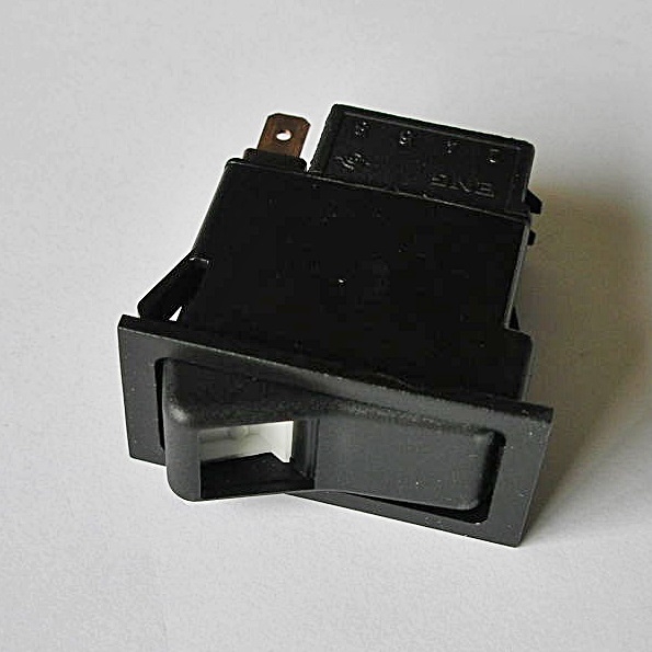 Przełącznik klawiszowy 12V-2 piny